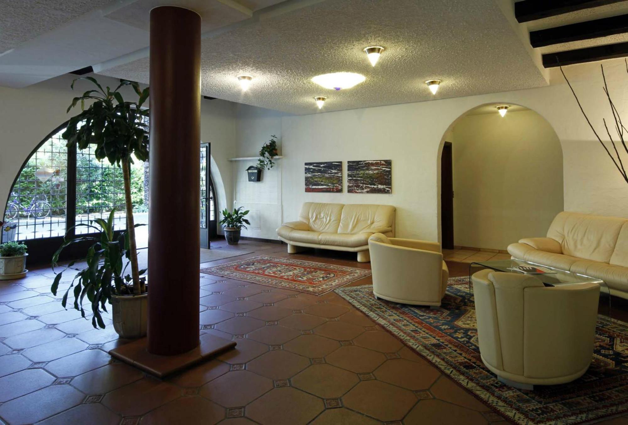 Hotel Al